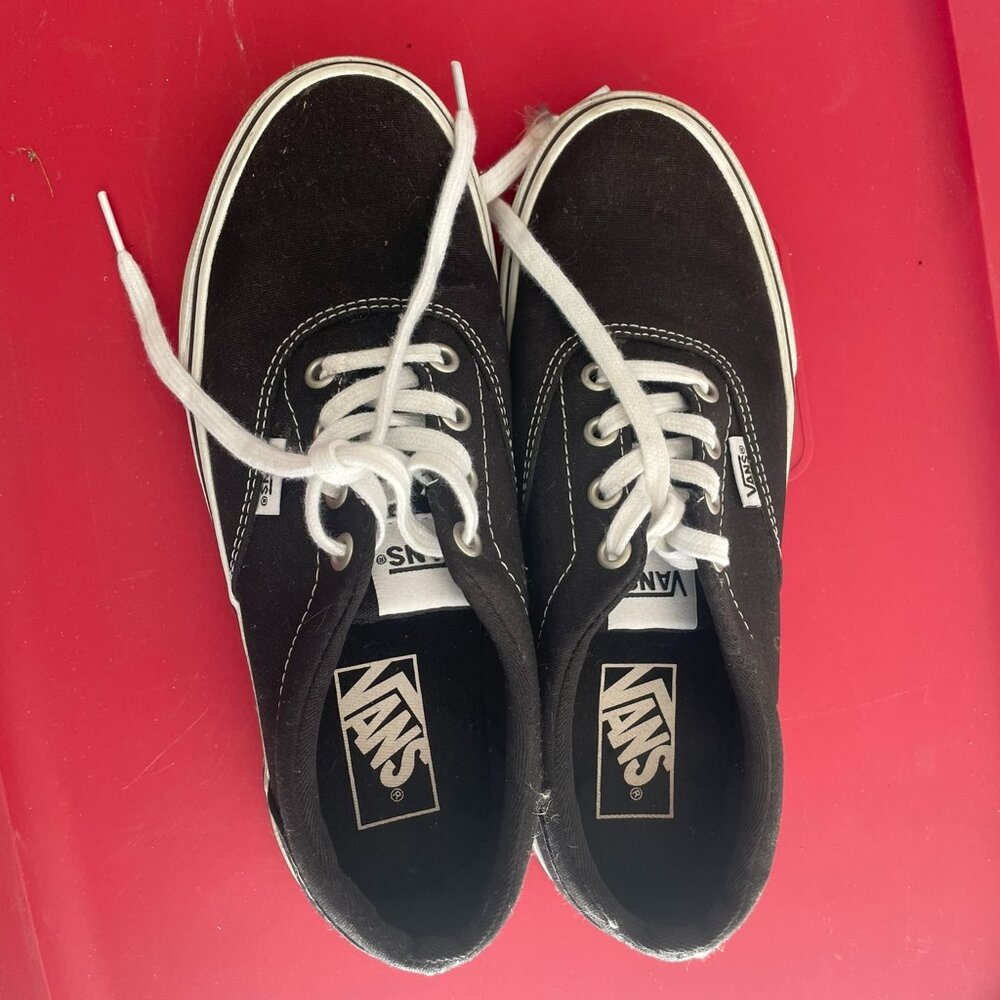 VANS Classic Lace-up Black Canvas Shoes